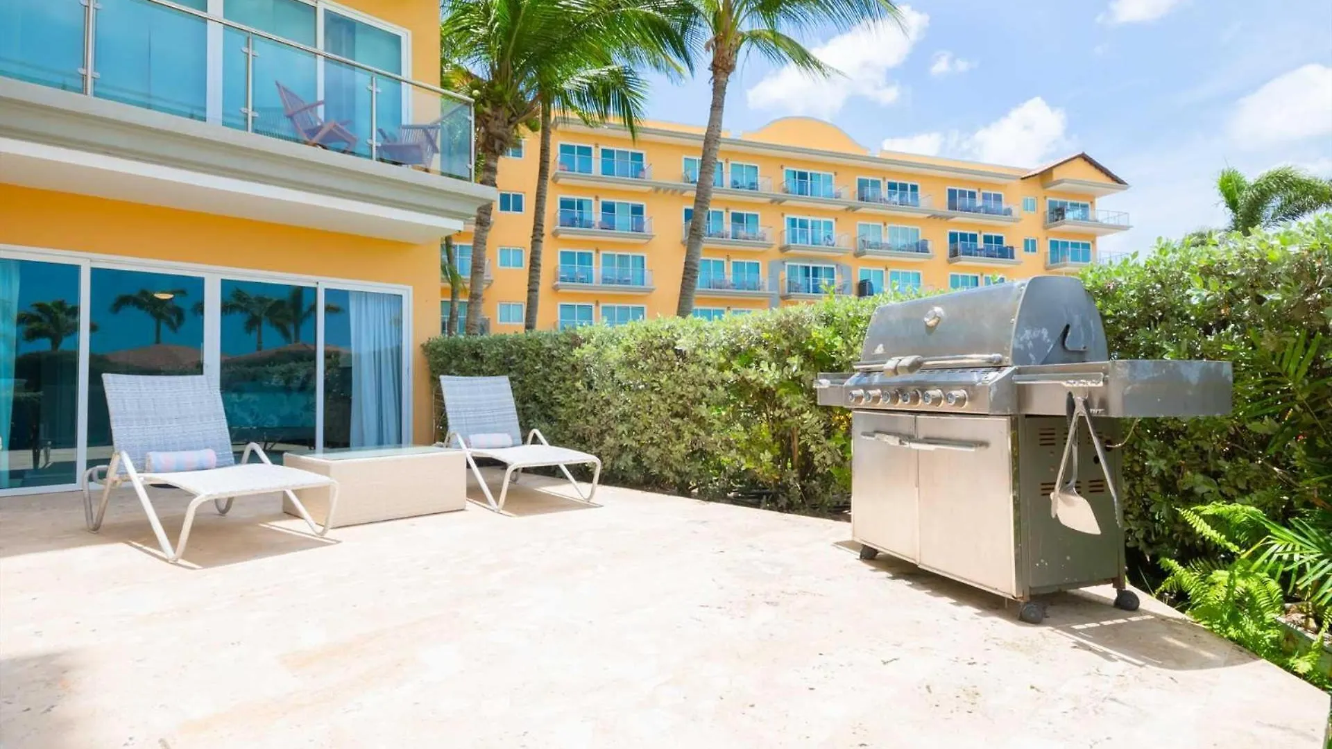 Nyaraló Beachfront - Garden Delight 3Br Condo - E125 Palm Beach