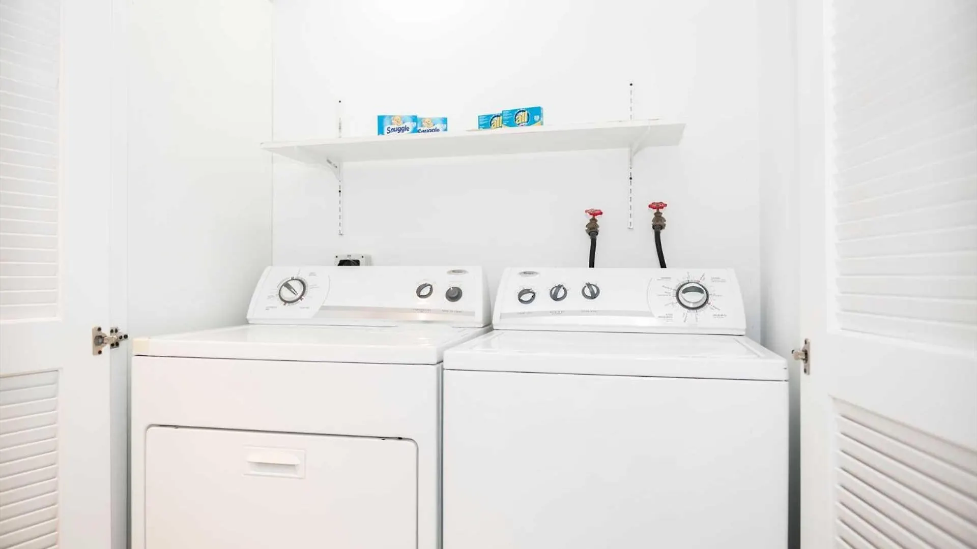 Beachfront - Garden Delight 3Br Condo - E125 Palm Beach