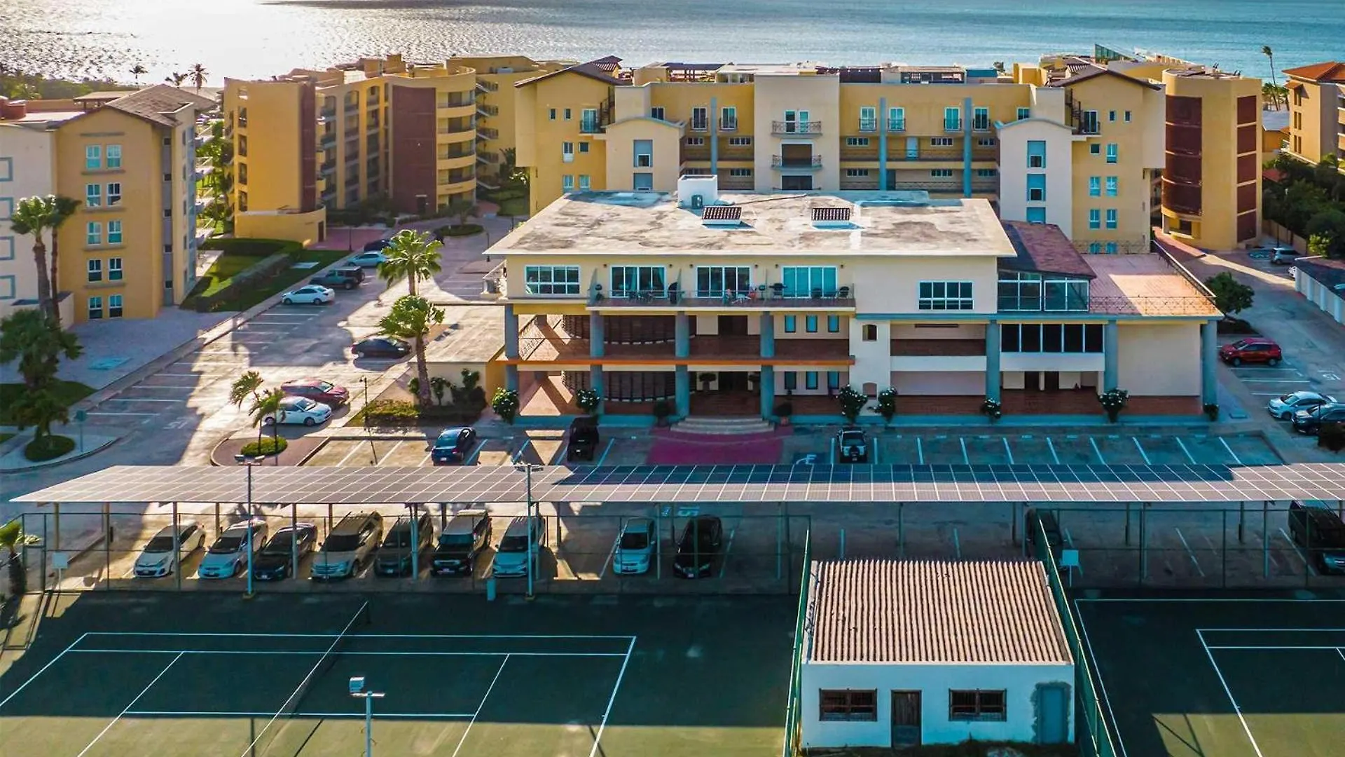 Nyaraló Beachfront - Garden Delight 3Br Condo - E125 Palm Beach